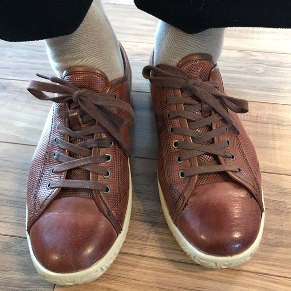 John Varvatos Other - John Varvatos USA Brown leather low top lace ups Size 10.5